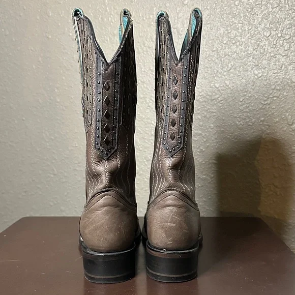 CORRAL VINTAGE Studded Detail Boots - Picture 3 of 9